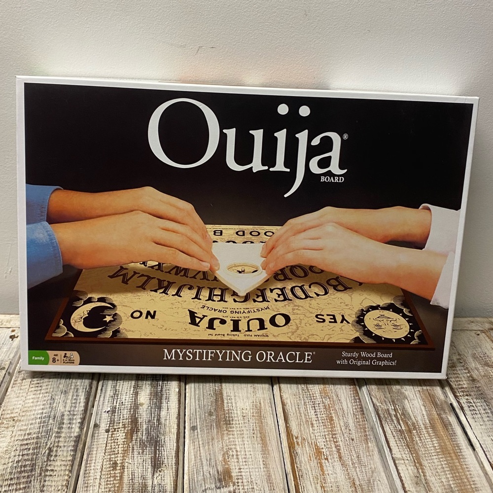 ✨BRAND NEW✨ Ouija board 🕯